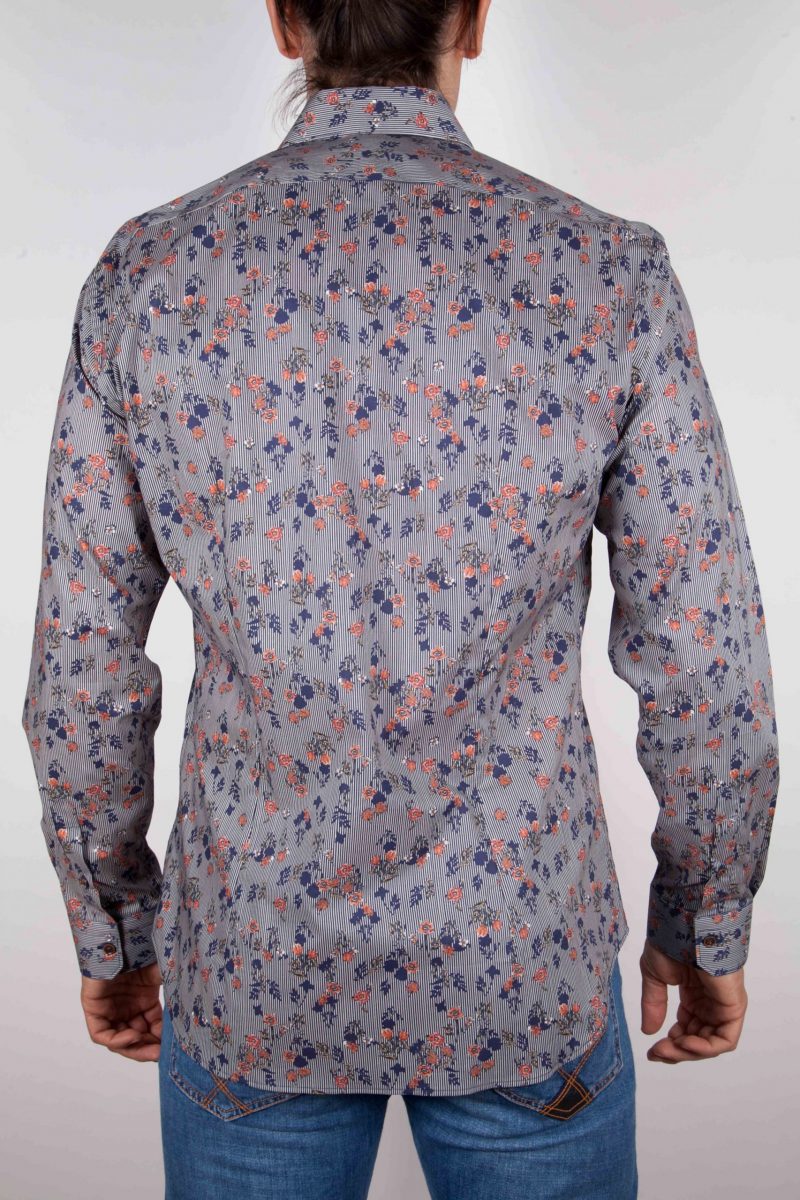 Fashion shirt, soft and blue collar