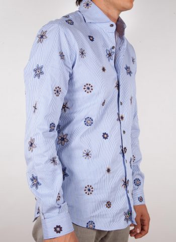 Fashion shirt, soft collar with embroidery