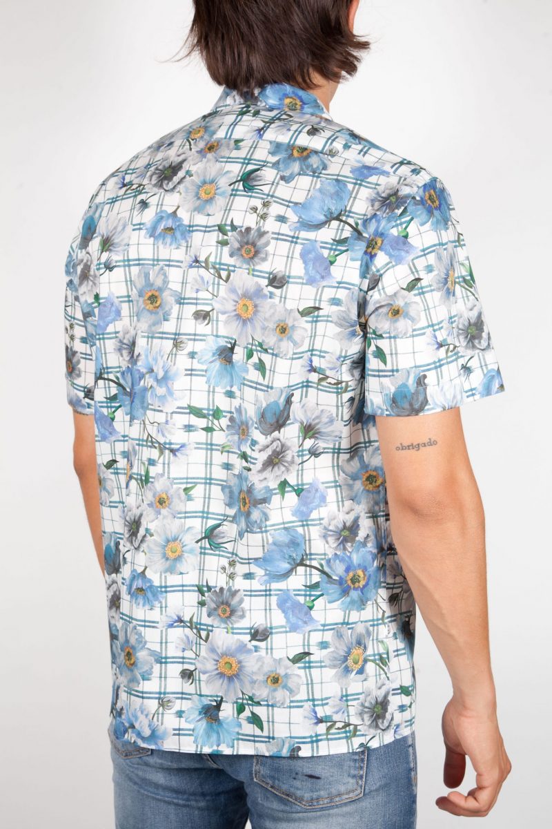 Patterned Shirt with Short Sleeve